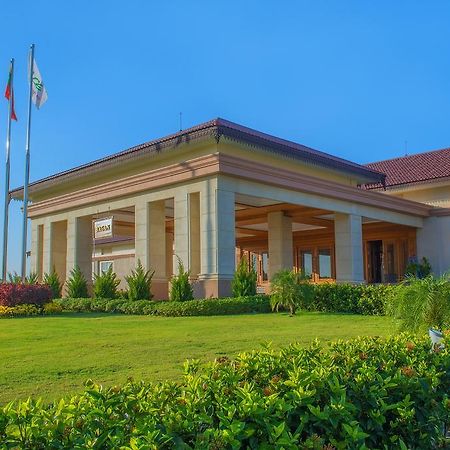 Hotel Royal Aster Naypyidaw Buitenkant foto