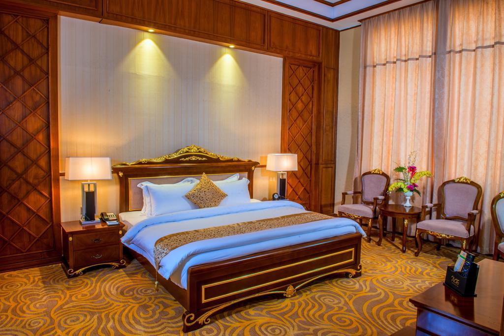 Hotel Royal Aster Naypyidaw Buitenkant foto