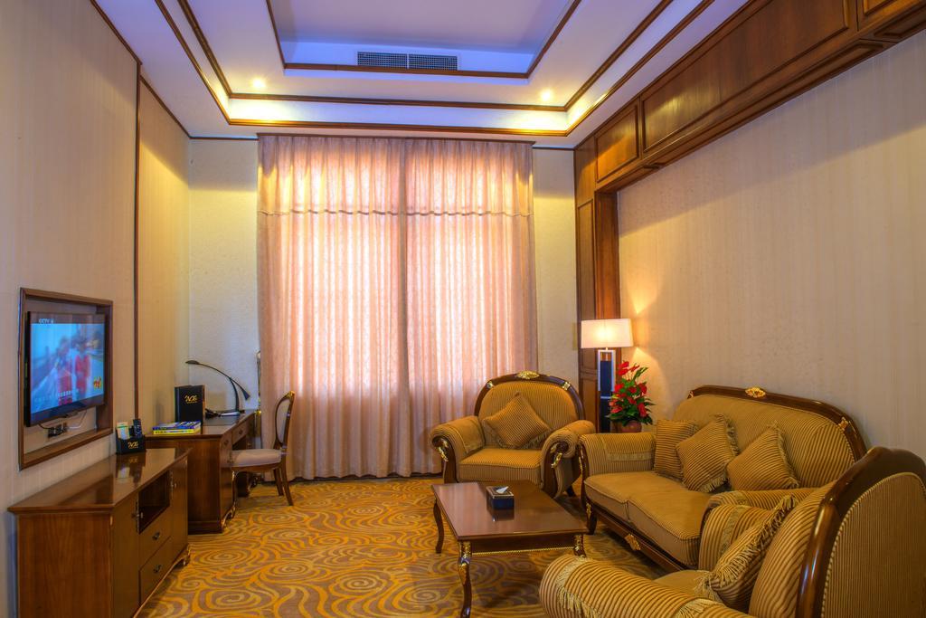 Hotel Royal Aster Naypyidaw Kamer foto
